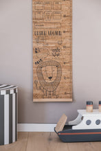 Laden Sie das Bild in den Galerie-Viewer, Messlatte Little Lion