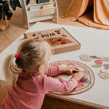 Laden Sie das Bild in den Galerie-Viewer, Kork Steckpuzzle Pizza Luigi