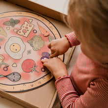 Laden Sie das Bild in den Galerie-Viewer, Kork Steckpuzzle Pizza Luigi