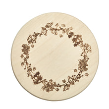 Laden Sie das Bild in den Galerie-Viewer, Kerzenteller/Brett "Blumenkranz"