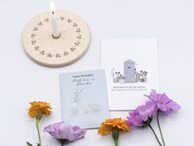 Laden Sie das Bild in den Galerie-Viewer, Blumengruss "Guten Freunden.."