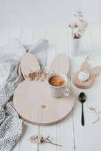 Laden Sie das Bild in den Galerie-Viewer, Eierbecher Hase