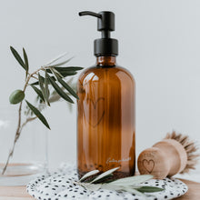 Laden Sie das Bild in den Galerie-Viewer, Seifenspender - Herz - aus Glas - 500ml