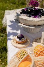 Laden Sie das Bild in den Galerie-Viewer, Kerzenteller/Brett "Blumenkranz"