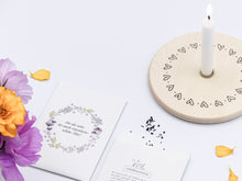 Laden Sie das Bild in den Galerie-Viewer, Kerzenteller/Brett "Herz"