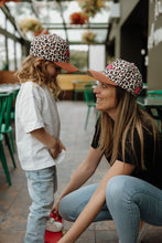 Laden Sie das Bild in den Galerie-Viewer, Leopard 7 - Kids &amp; Mums