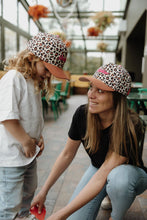 Laden Sie das Bild in den Galerie-Viewer, Leopard 7 - Kids &amp; Mums