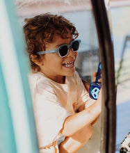 Laden Sie das Bild in den Galerie-Viewer, Sonnenbrille &quot;Mini Kelly&quot;