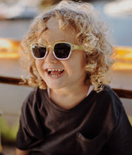 Laden Sie das Bild in den Galerie-Viewer, Sonnenbrille &quot;Mini Lili&quot;