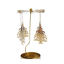Laden Sie das Bild in den Galerie-Viewer, Teelicht-Spinner mit goldenem Weihnachtsbaum