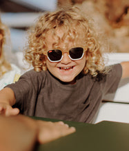 Laden Sie das Bild in den Galerie-Viewer, Sonnenbrille &quot;Mini Edie&quot;