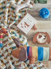 Laden Sie das Bild in den Galerie-Viewer, Bloomingville MINI Charlie Plaid – Kinderdecke aus recycelter Baumwolle