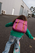 Laden Sie das Bild in den Galerie-Viewer, Lifestyle Bag Zinnia- Family