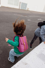 Laden Sie das Bild in den Galerie-Viewer, Lifestyle Bag Zinnia- Family