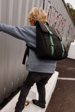 Laden Sie das Bild in den Galerie-Viewer, Lifestyle Bag Onyx- Family