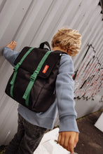 Laden Sie das Bild in den Galerie-Viewer, Lifestyle Bag Onyx- Family