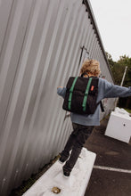Laden Sie das Bild in den Galerie-Viewer, Lifestyle Bag Onyx- Family