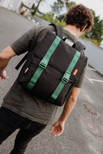 Laden Sie das Bild in den Galerie-Viewer, Lifestyle Bag Onyx- Family