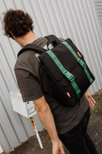Laden Sie das Bild in den Galerie-Viewer, Lifestyle Bag Onyx- Family