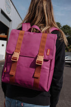 Laden Sie das Bild in den Galerie-Viewer, Lifestyle Bag Zinnia- Family