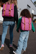 Laden Sie das Bild in den Galerie-Viewer, Lifestyle Bag Zinnia- Family
