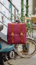 Laden Sie das Bild in den Galerie-Viewer, Lifestyle Bag Zinnia- Family