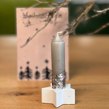 Laden Sie das Bild in den Galerie-Viewer, Weihnachten to Go - handgefertigter Kerzenhalter für eine festliche Stimmung