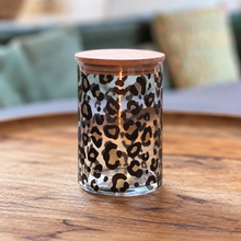 Laden Sie das Bild in den Galerie-Viewer, Vorratsglas mit Leoprint &amp; Buchenholzdeckel, 880 ml