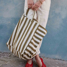 Laden Sie das Bild in den Galerie-Viewer, Baumwoll Shopper Olive-Greige Gestreift – Damen Strandtasche &amp; Canvas Tasche