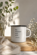 Tasse aus Emaille / Die Bohne