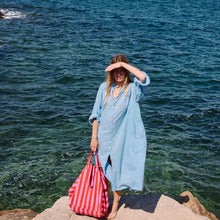 Laden Sie das Bild in den Galerie-Viewer, Baumwolltragetasche Orchidee &amp; Tomate – Gestreifter Shopper mit Washed Look