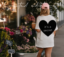Laden Sie das Bild in den Galerie-Viewer, SECRET SALE: Limited Edition T-Shirt Off-White