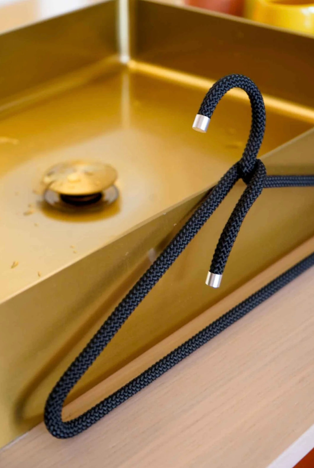 Kleiderbügel aus Seil - vulcano black