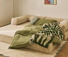 Laden Sie das Bild in den Galerie-Viewer, Family Funzy Sofa