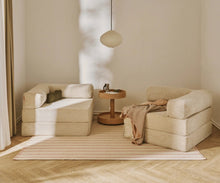 Laden Sie das Bild in den Galerie-Viewer, Family Funzy Sofa