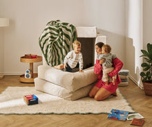 Laden Sie das Bild in den Galerie-Viewer, Family Funzy Sofa