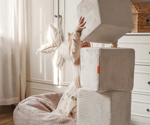 Laden Sie das Bild in den Galerie-Viewer, Funzy Cubes