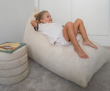 Laden Sie das Bild in den Galerie-Viewer, Lounger Sitzsack