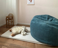 Laden Sie das Bild in den Galerie-Viewer, Funzy Sitzsack