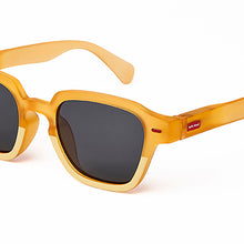 Laden Sie das Bild in den Galerie-Viewer, Sonnenbrille &quot;Mini Tommy&quot;