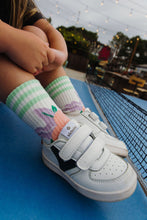 Laden Sie das Bild in den Galerie-Viewer, Flowers Socken - Kids