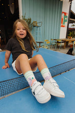Laden Sie das Bild in den Galerie-Viewer, Flowers Socken - Kids