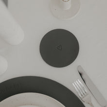 Laden Sie das Bild in den Galerie-Viewer, Wenbare Untersetzer - grün. creme, grau - Herz