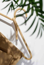 Laden Sie das Bild in den Galerie-Viewer, Kleiderbügel/Hooks aus Seil - Sand