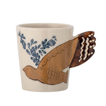 Laden Sie das Bild in den Galerie-Viewer, Bloomingville Hezha Tasse aus Steingut – Tasse mit Vogelmotiv