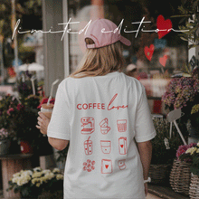 Laden Sie das Bild in den Galerie-Viewer, Eulenschnitt Coffee Lover T-Shirt Off-White – Limited Edition ☕️❤️