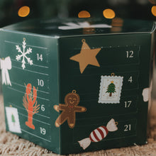 Laden Sie das Bild in den Galerie-Viewer, Eulenschnitt Adventskalender Baumanhänger 2026