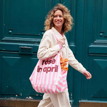 Laden Sie das Bild in den Galerie-Viewer, ELISA-STREIFENTASCHE ECRU - NEONPINK MIT LOGO