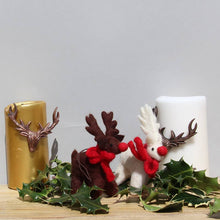 Laden Sie das Bild in den Galerie-Viewer, Rudolph Filzanhänger 2er-Set | Weihnachtsdeko