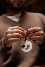 Laden Sie das Bild in den Galerie-Viewer, Xmas Geschenksets, Rose, Zedernholz, Moos, Div. Sets